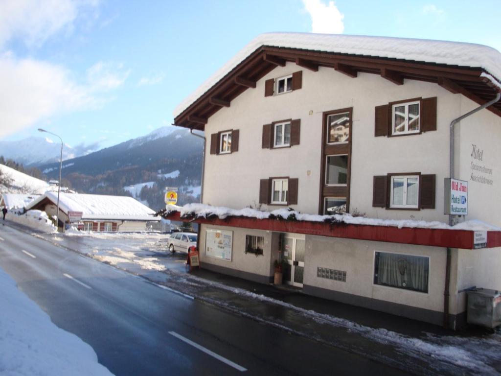 Hotel Old-Jnn Saas im Prattigau Dış mekan fotoğraf