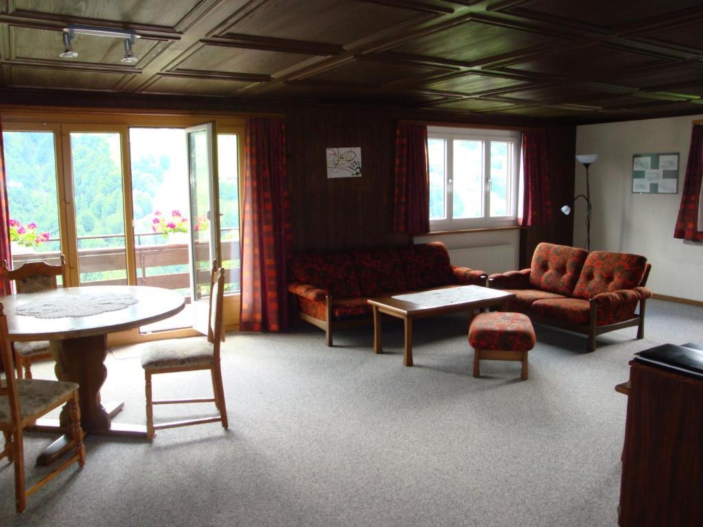 Hotel Old-Jnn Saas im Prattigau Oda fotoğraf