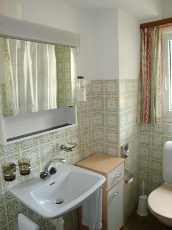 Hotel Old-Jnn Saas im Prattigau Oda fotoğraf